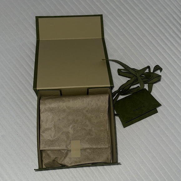Gucci Green Accessory Box - Picture 3 of 4
